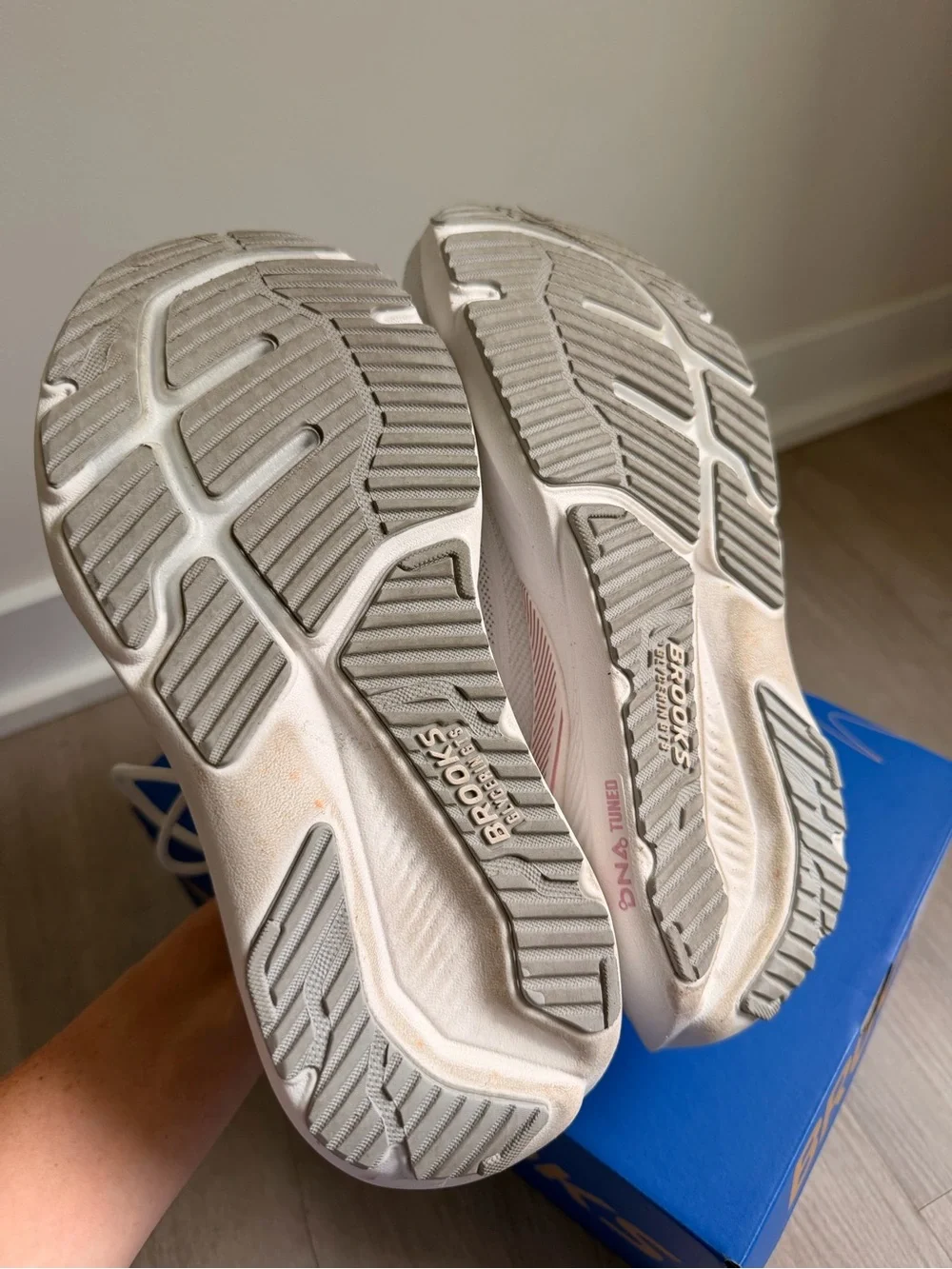 Brooks Glycerin GTS 23 running/walking sneakers - Picture 7 of 8